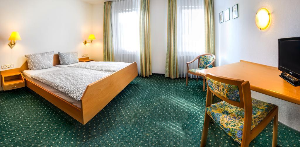 Hotel Hirsch Freudenstadt Habitación foto